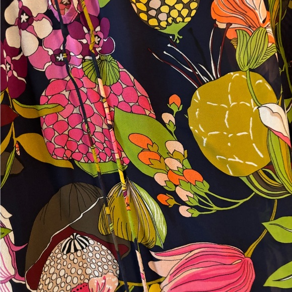 Trina Turk Silk Blouse with cami - Picture 3 of 4